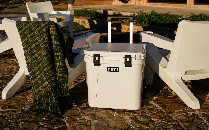 YETI Roadie 48 Wheeled Cooler - White