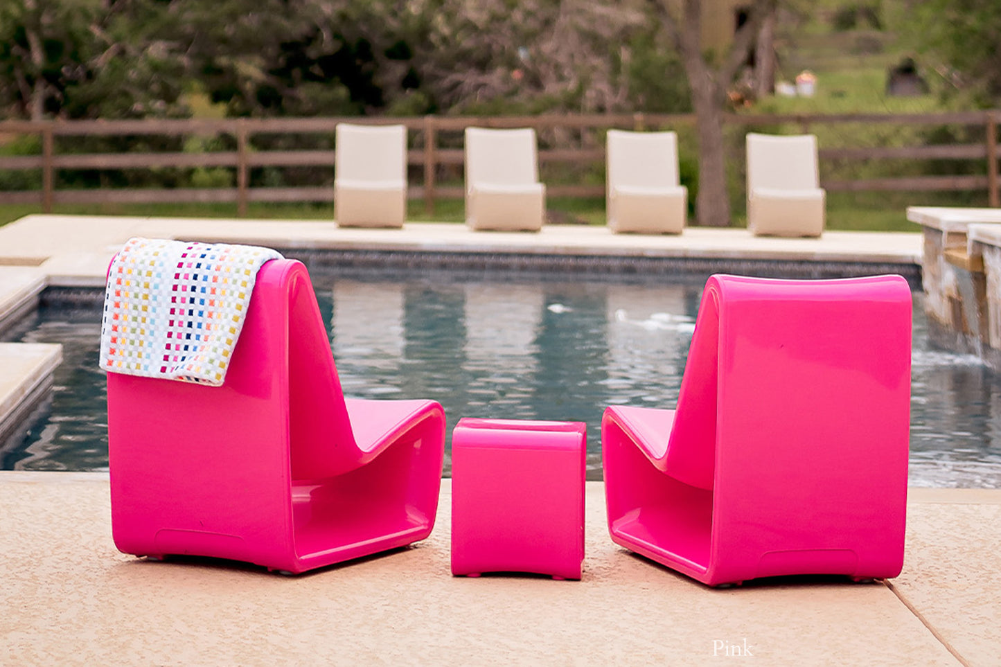 Loop Side Table - Pink