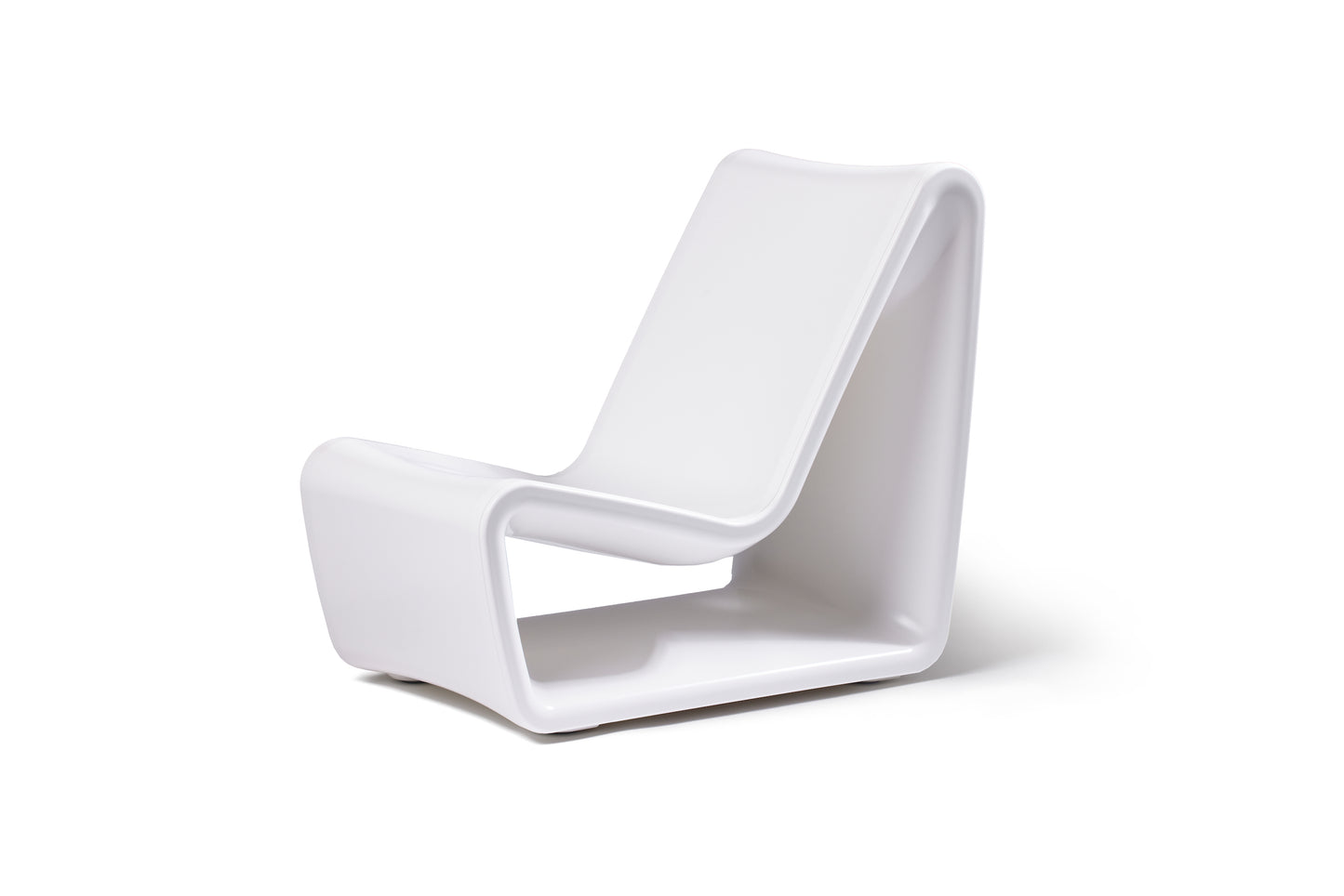 Image of a side view of the Modern Highcloud White Loop Lounge Chair made with polyethylene displayed on a white background.